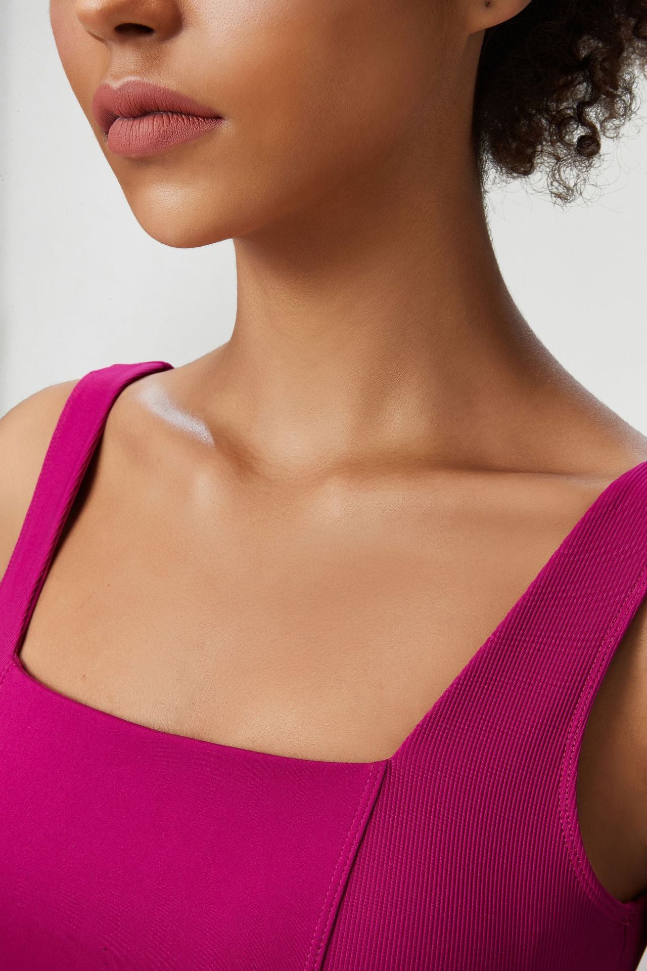 Low back high support sports bra