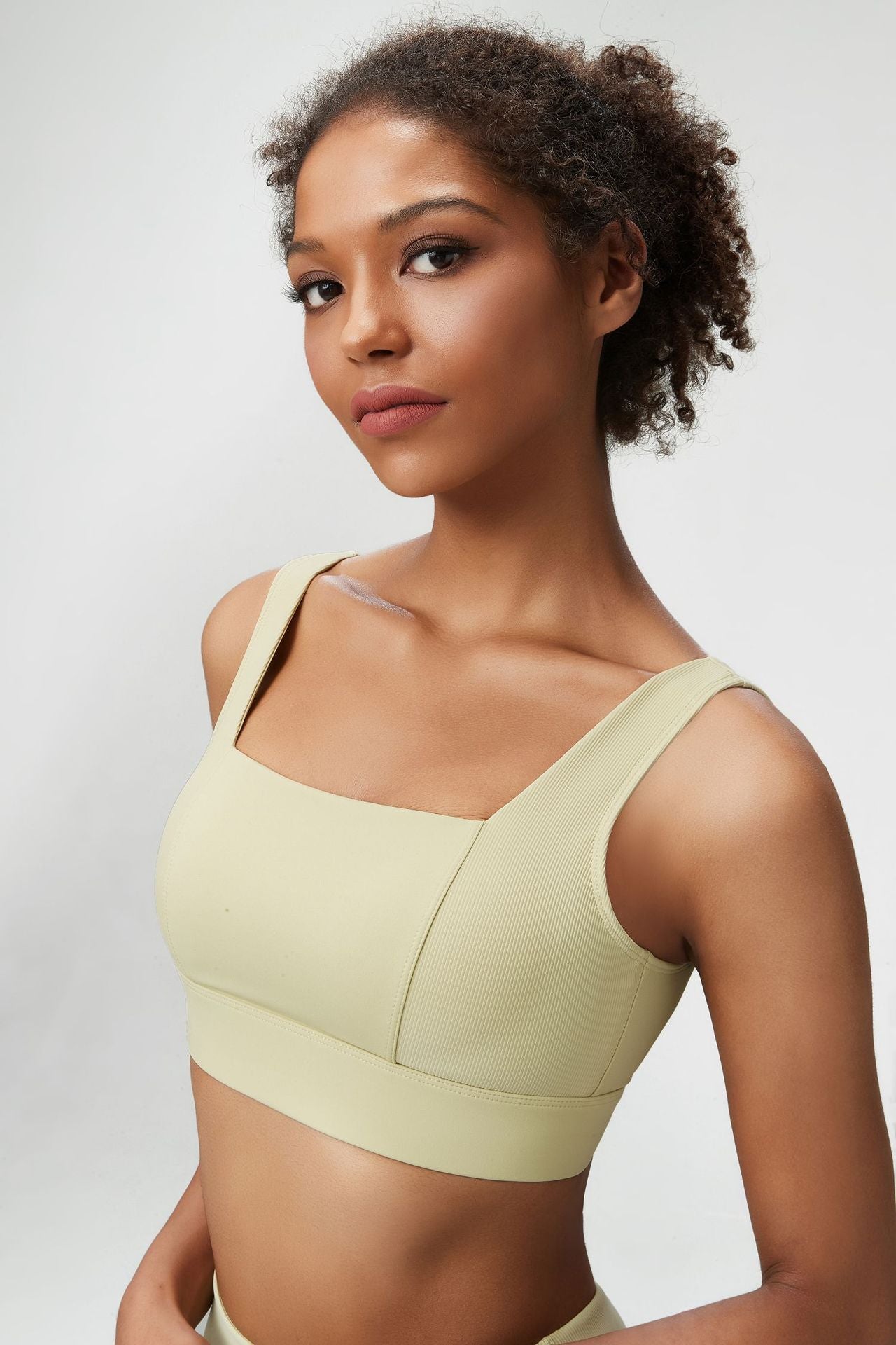 Low back high support sports bra