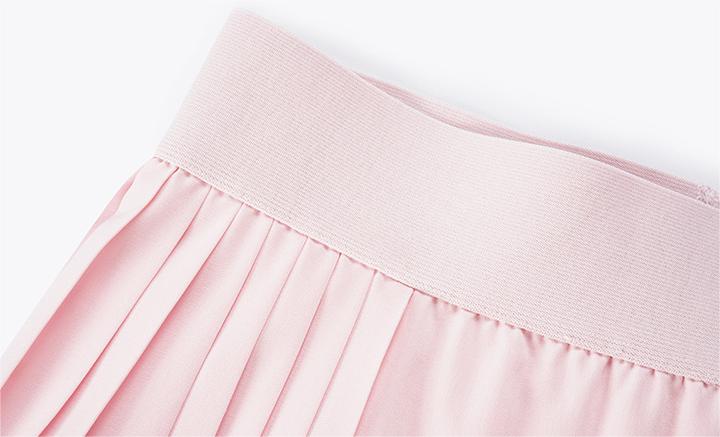 Pleated back skort