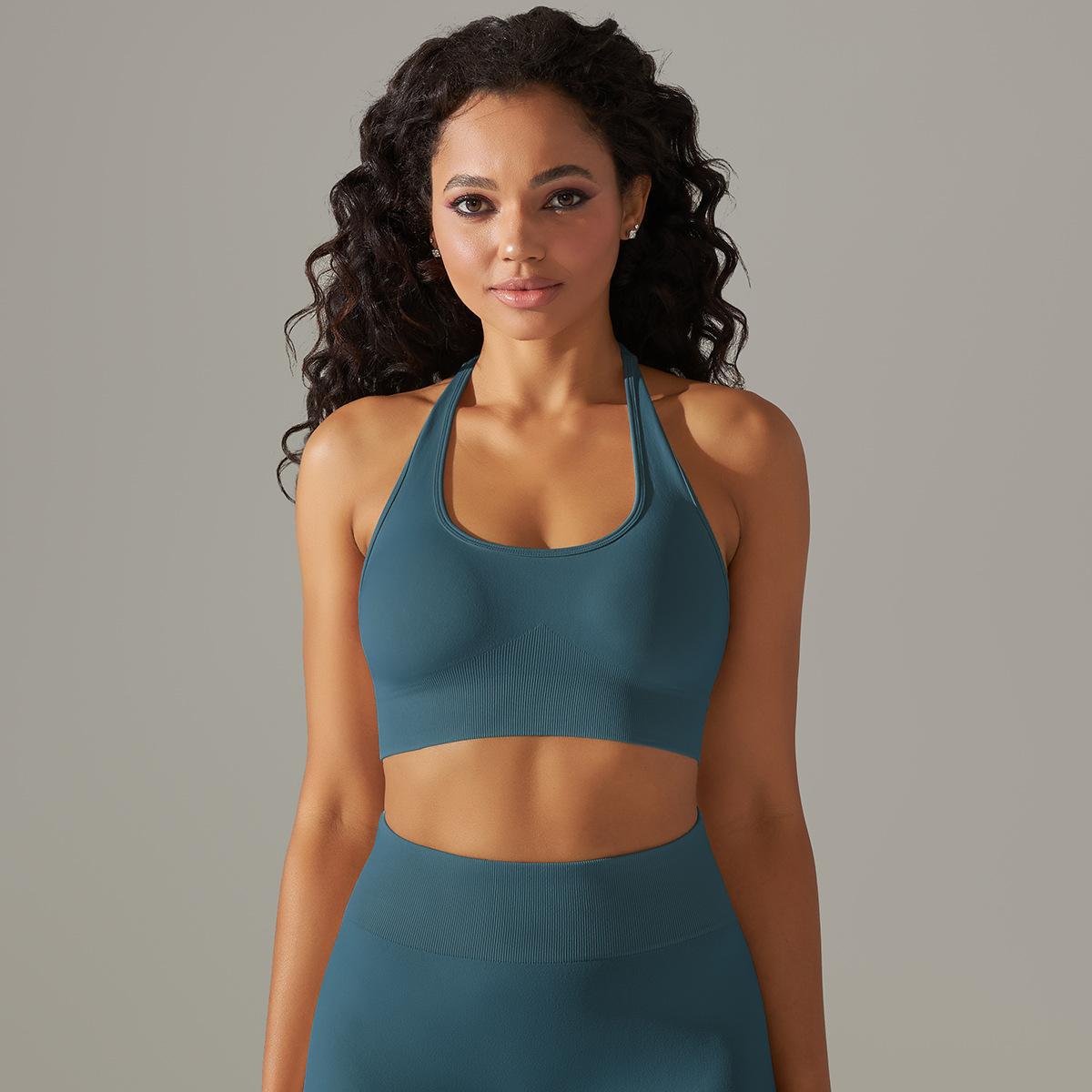 Seamless sports bra