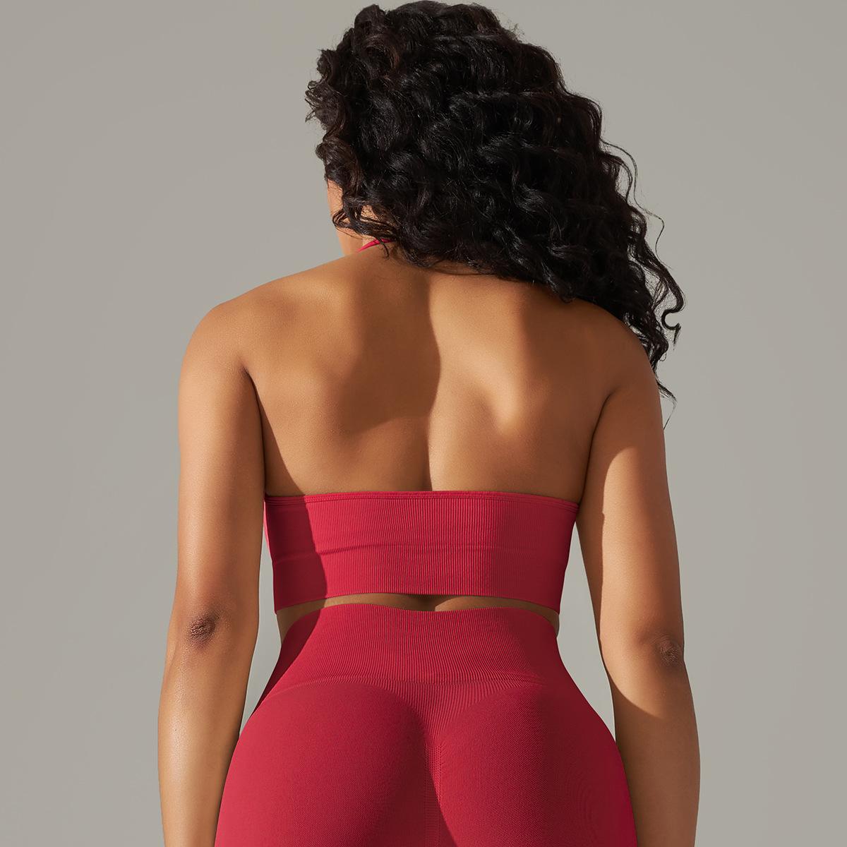 Seamless sports bra