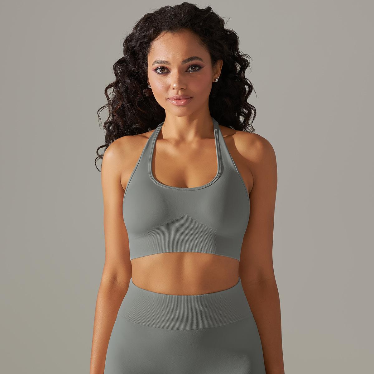 Seamless sports bra