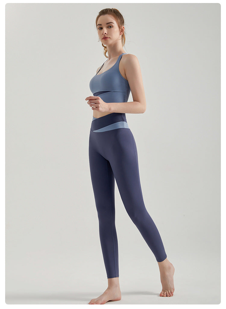 Colour block sports bra