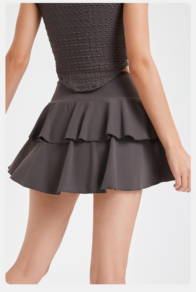Tiered fitness skirt