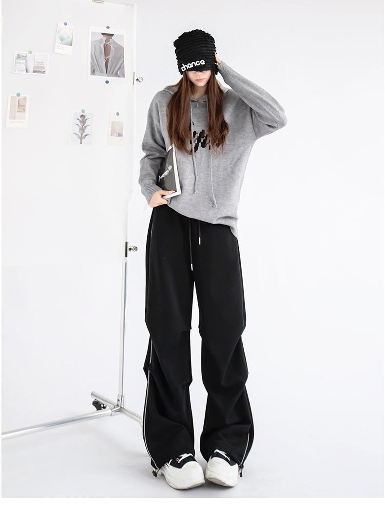 Straight leg baggy trousers
