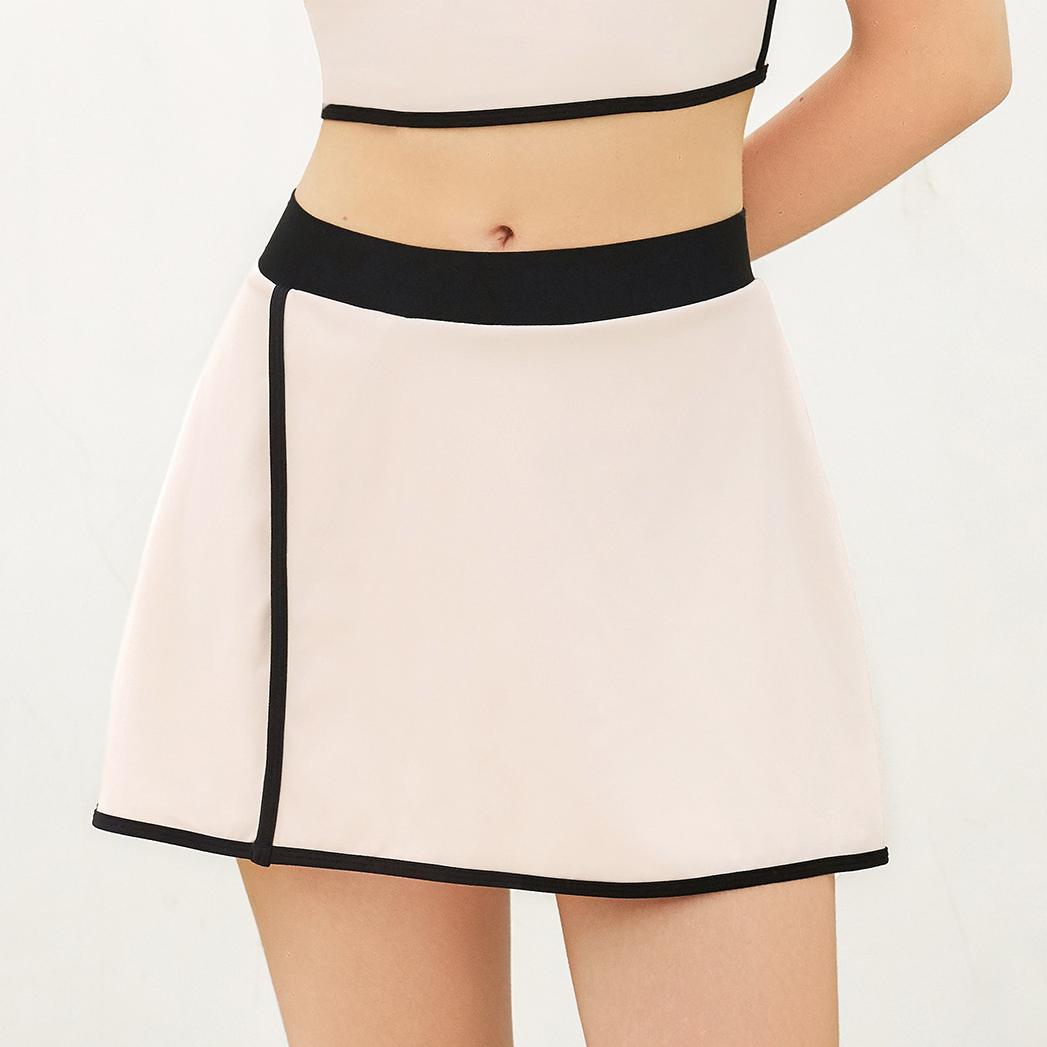 Contrast side split skort