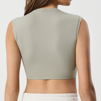 Medium support cropped top