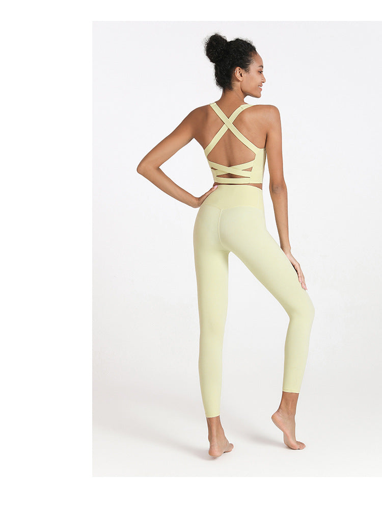 Cross back sports bra