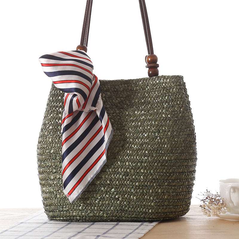 Beach shoulder bag with beads