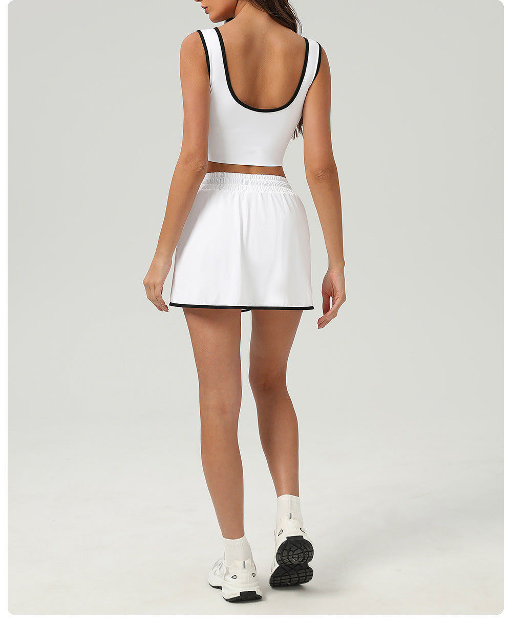 Contrast piping cropped top