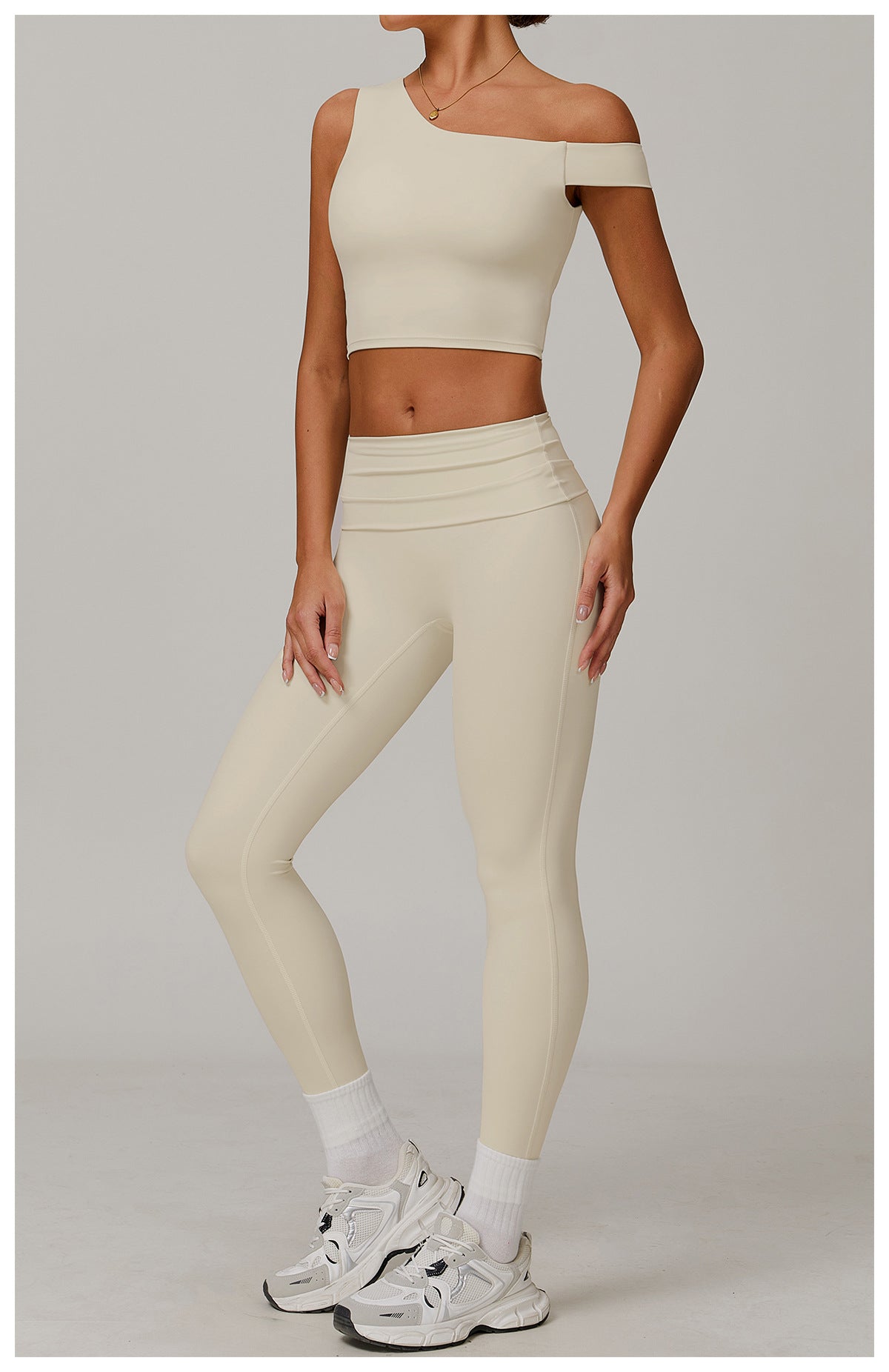 Asymmetric Shoulder top