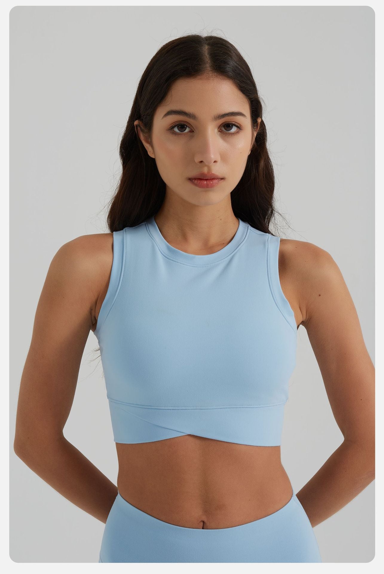 Medium support cropped vest