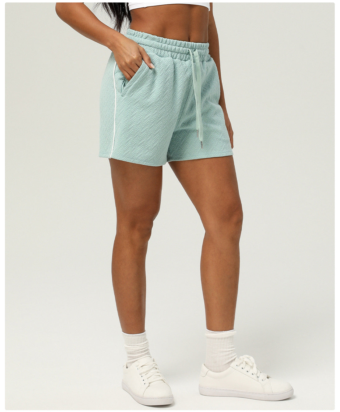 Textured running shorts