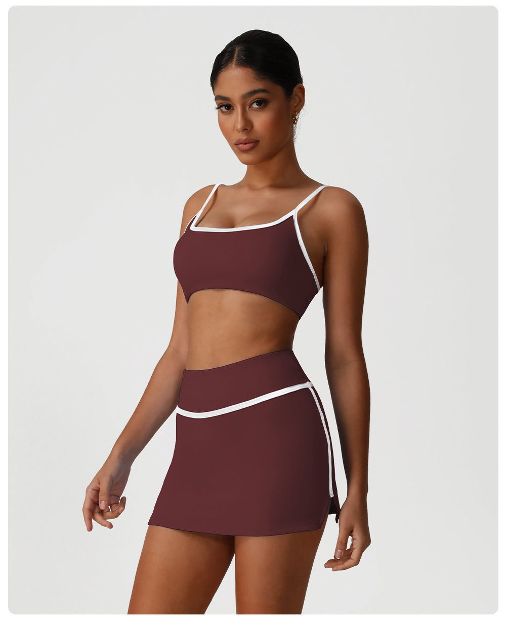 Contrast piping skort