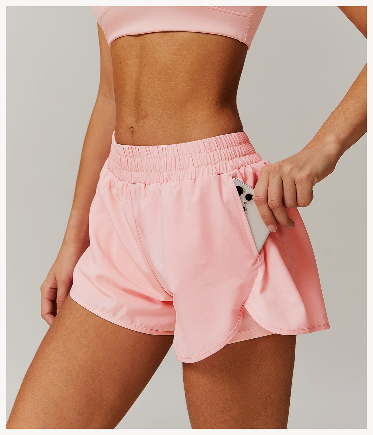 Quick dry running shorts with pockets