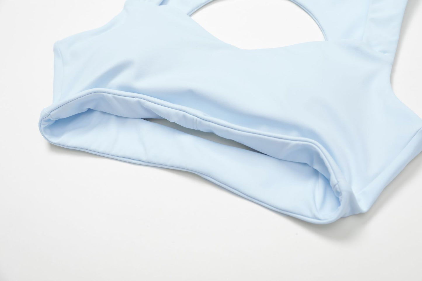 Seamless sports bra