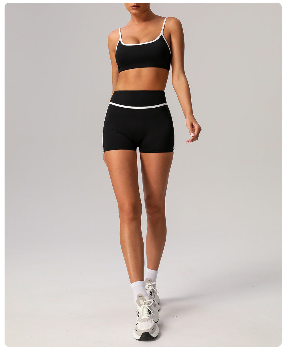 Contrast piping sports bra