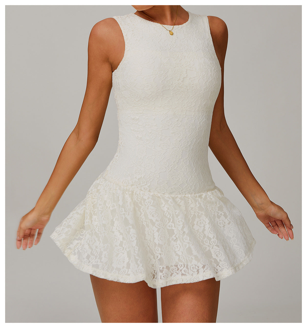 Breathable mesh tennis dress with padding