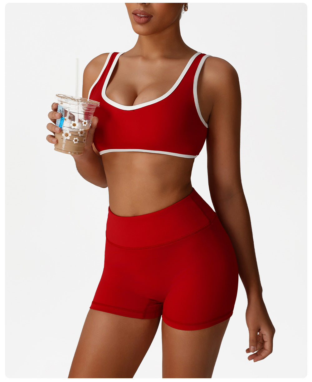 Contrast piping sports bra