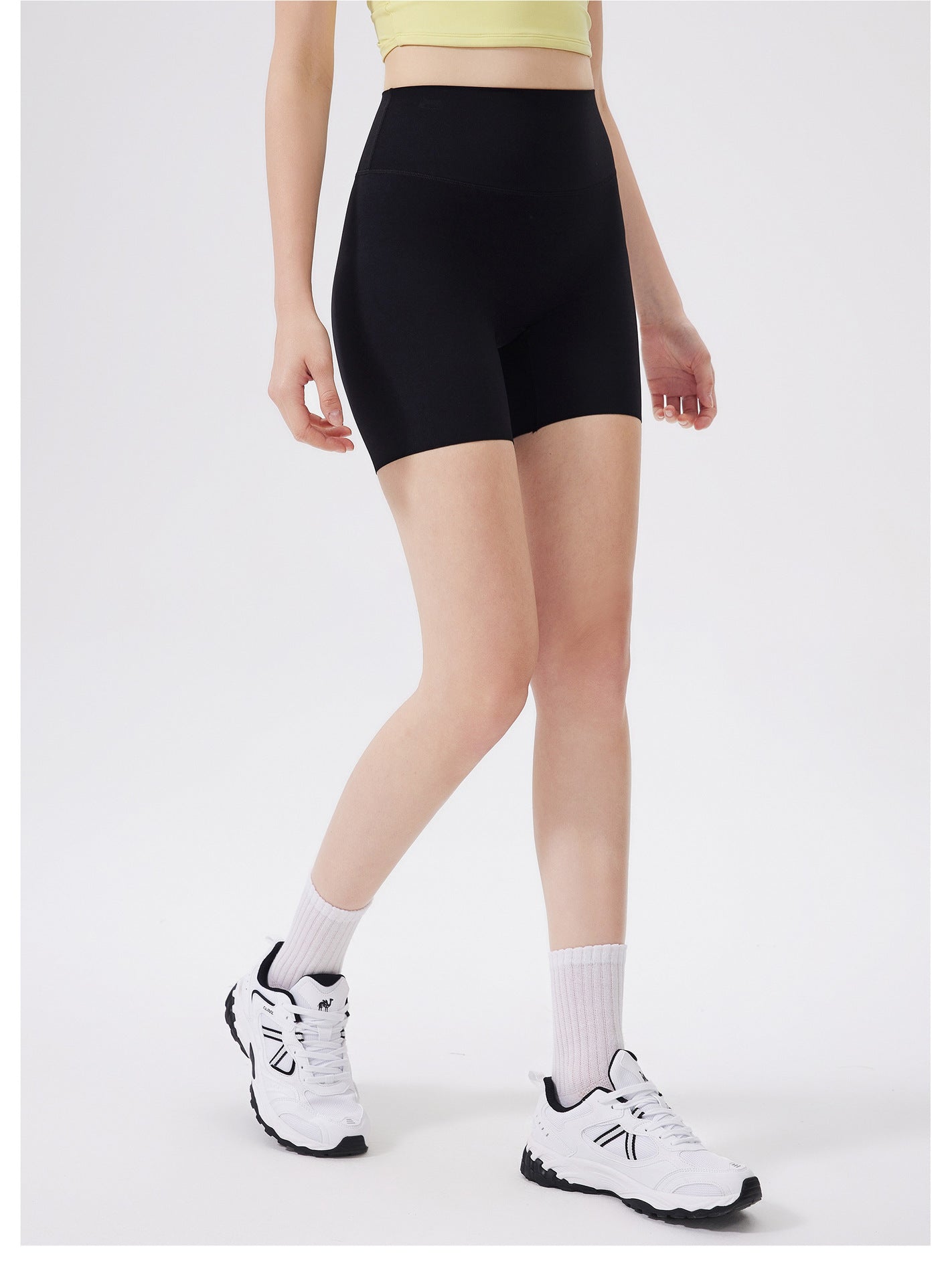 Seamless yoga shorts