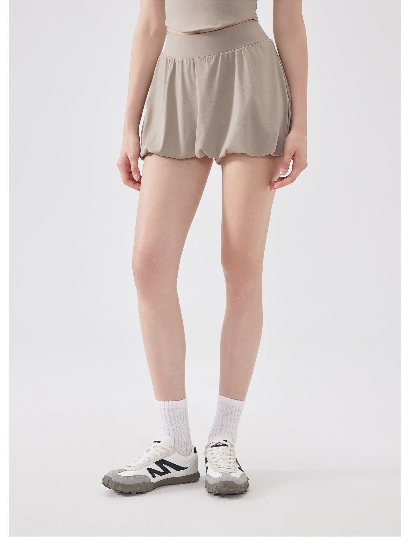 Balloon hem tennis skirt