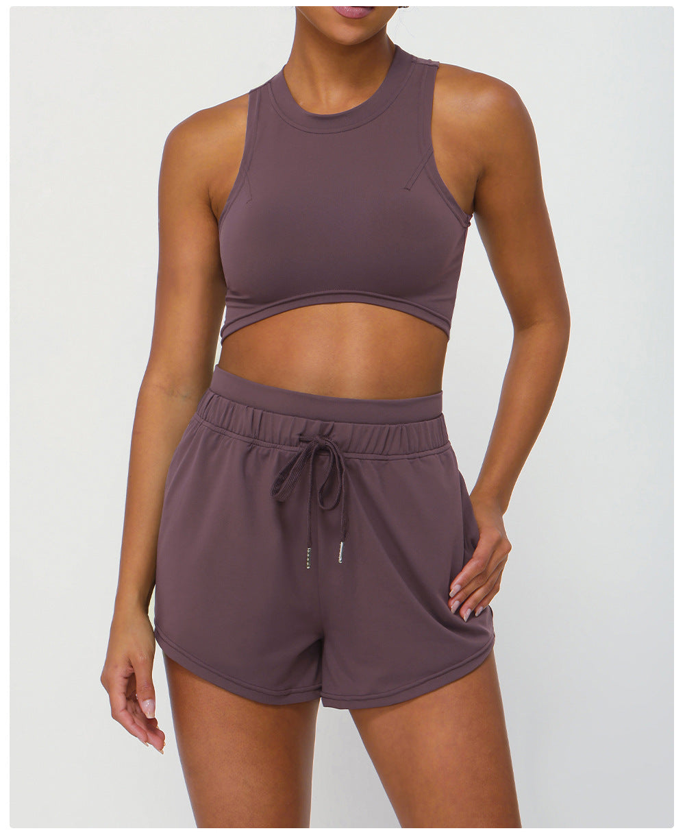 Running shorts with pockets