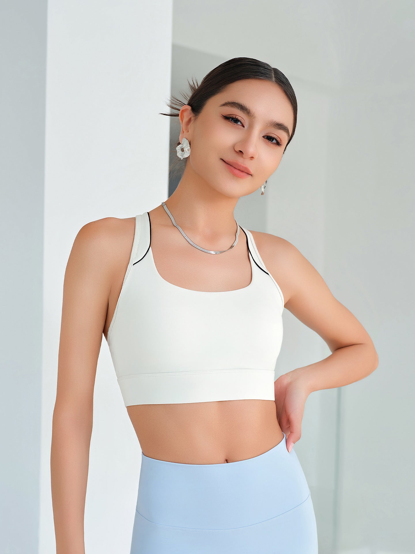 T back sports bra