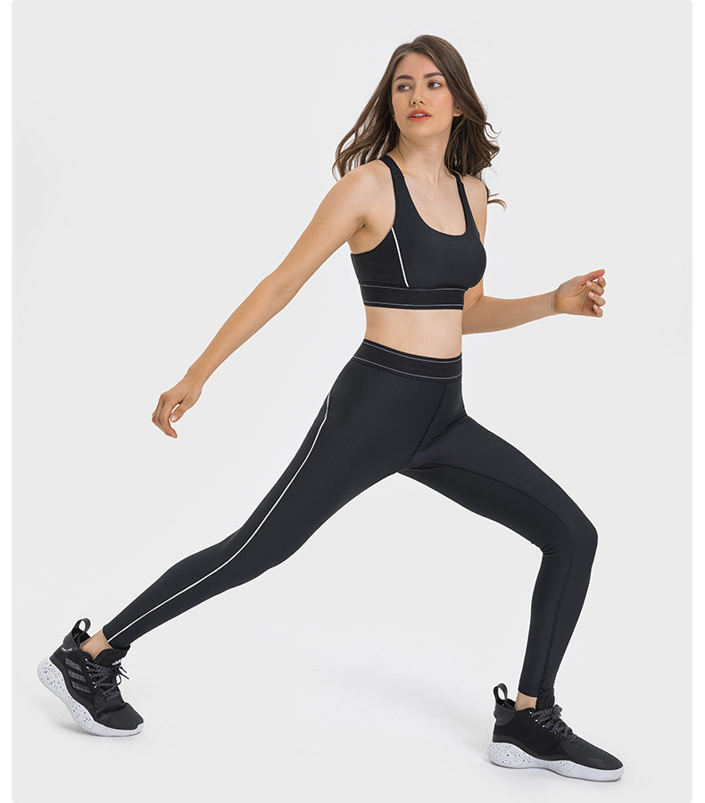 Contrast detail high support bra