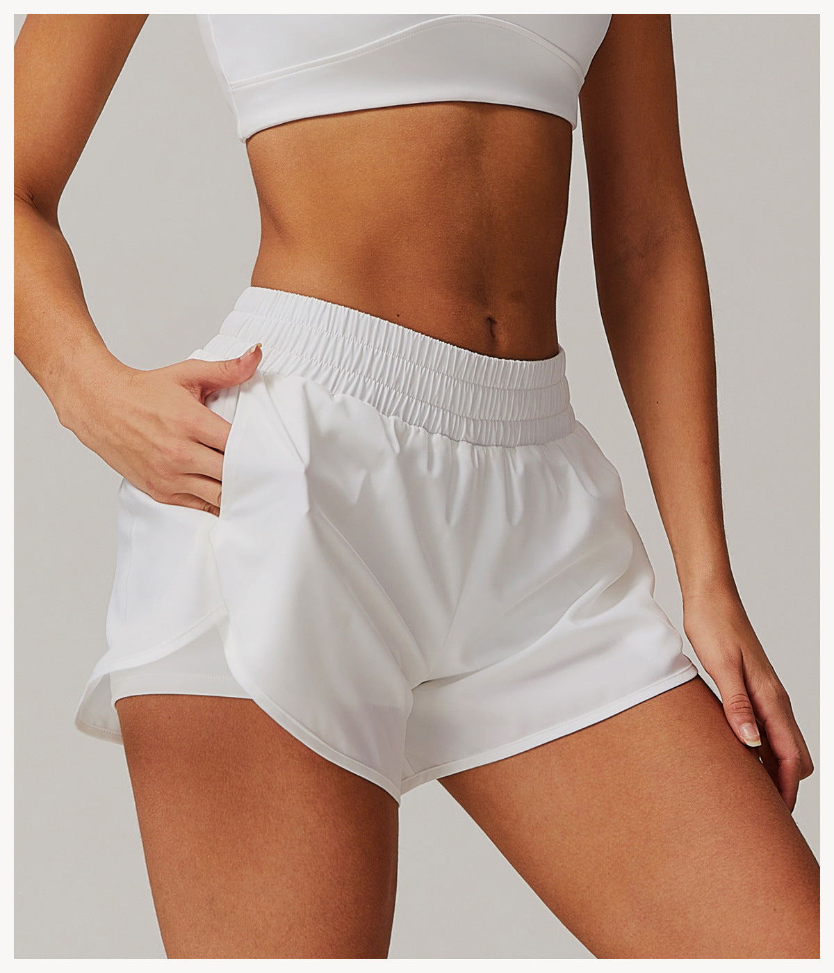 Quick dry running shorts with pockets