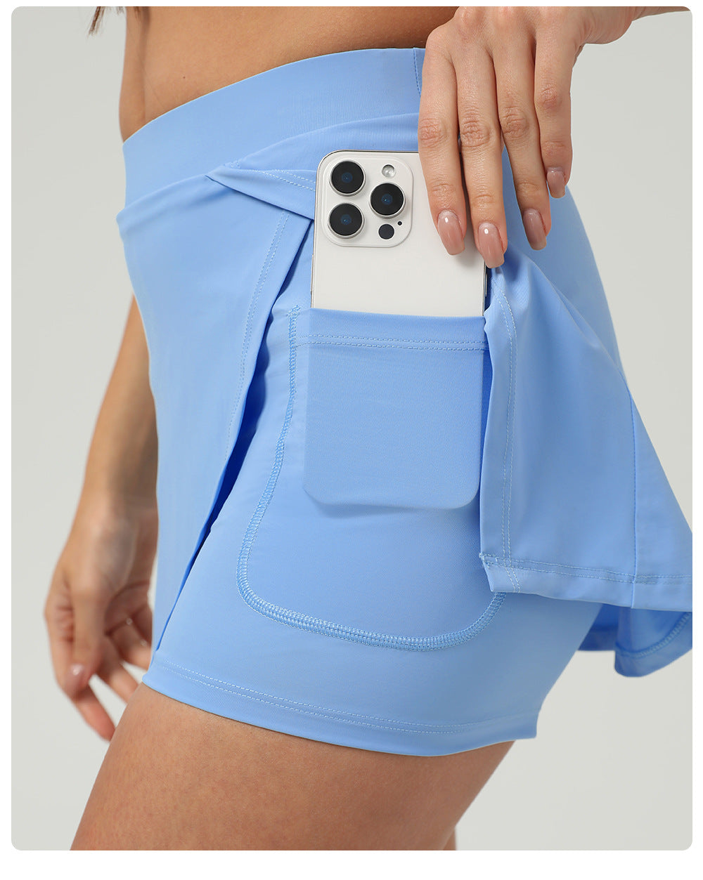 Side slit tennis skirt with pocket