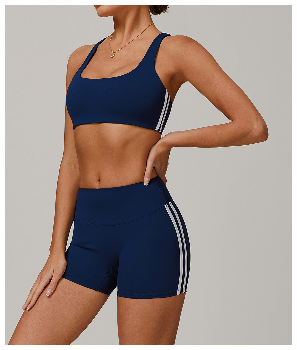 Contrast stripe sports bra