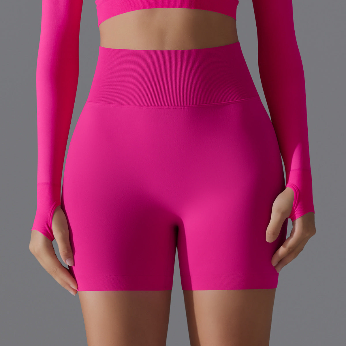 Seamless hot pants
