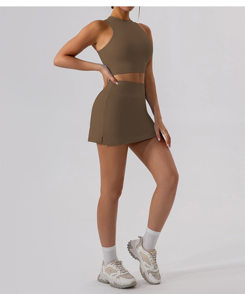 High neck sleeveless cropped vest