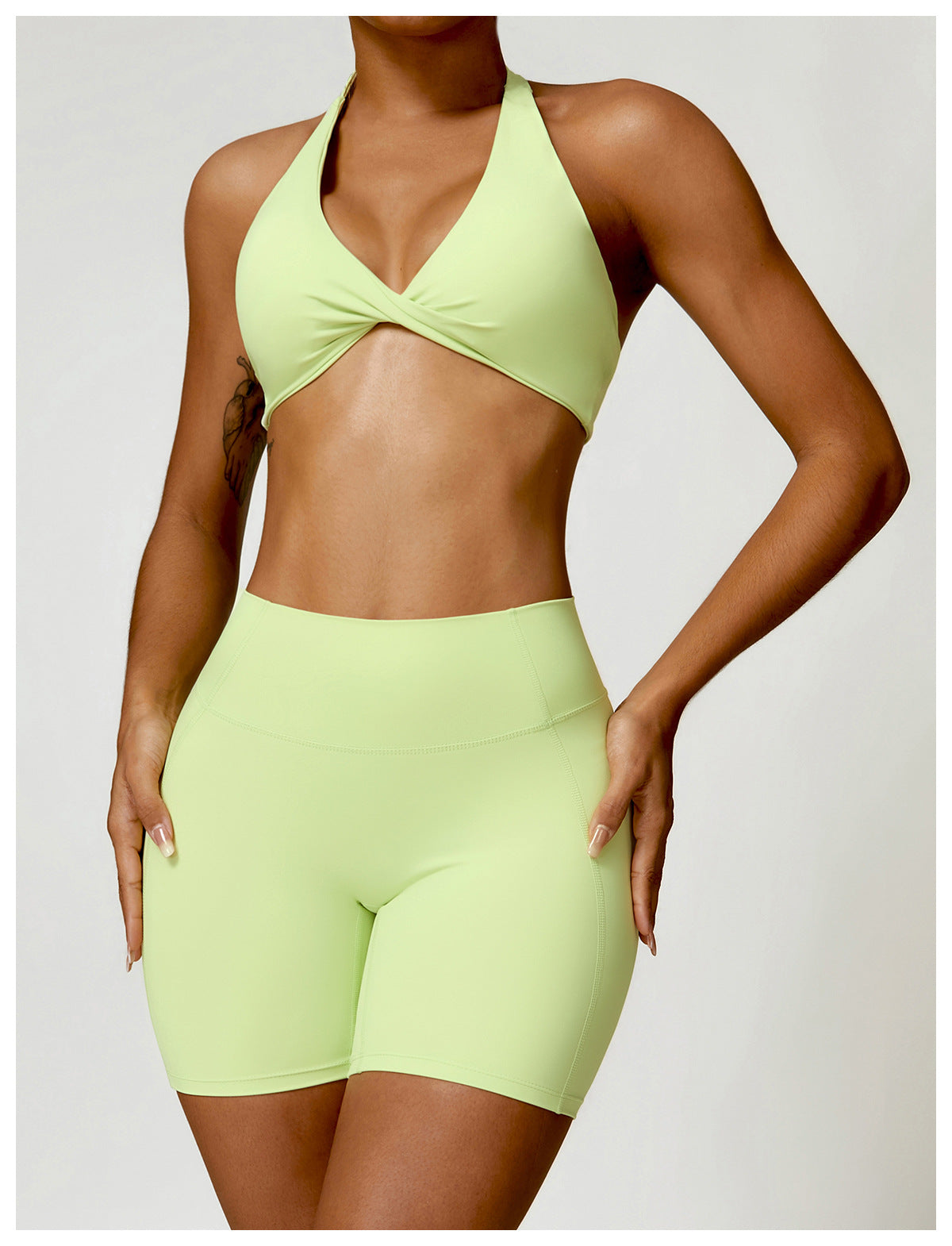 Conturing hot pants