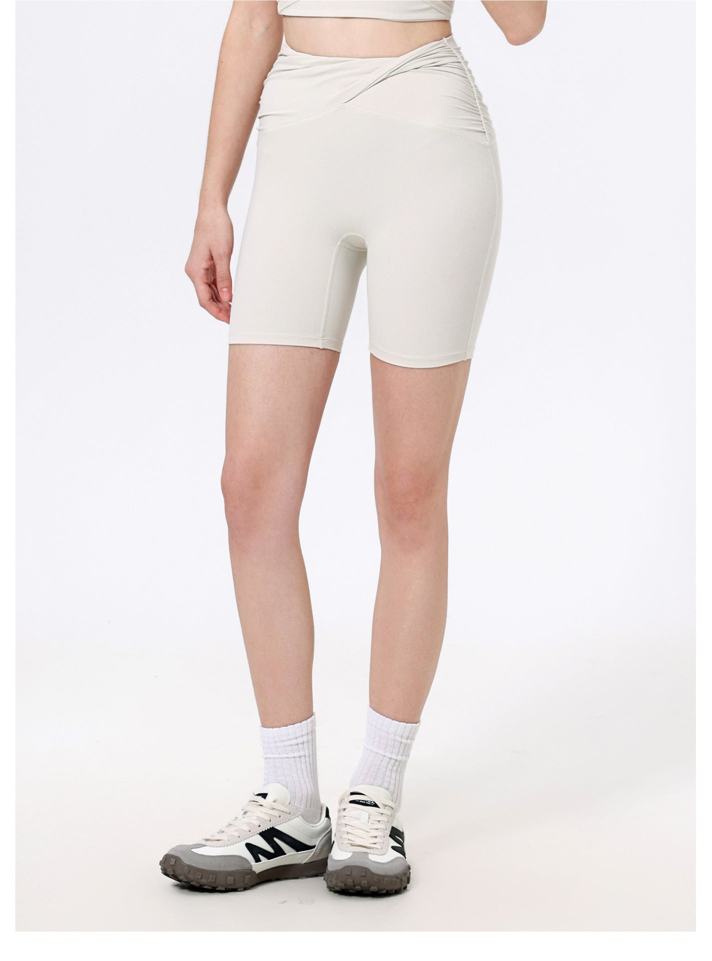 Nude Feel Pleated waist shorts