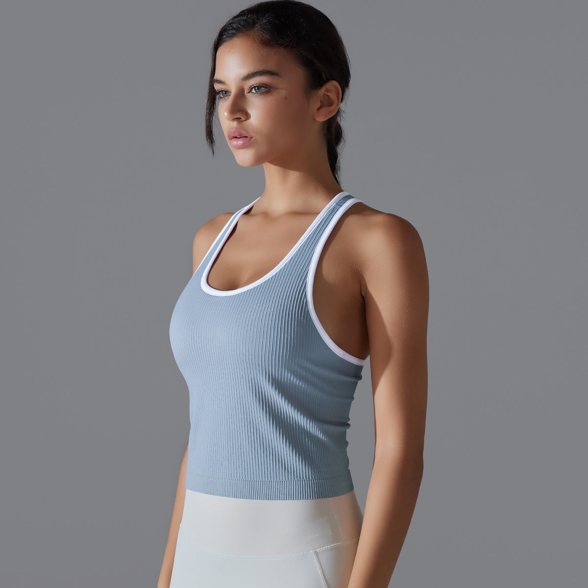 Contrast detail vest
