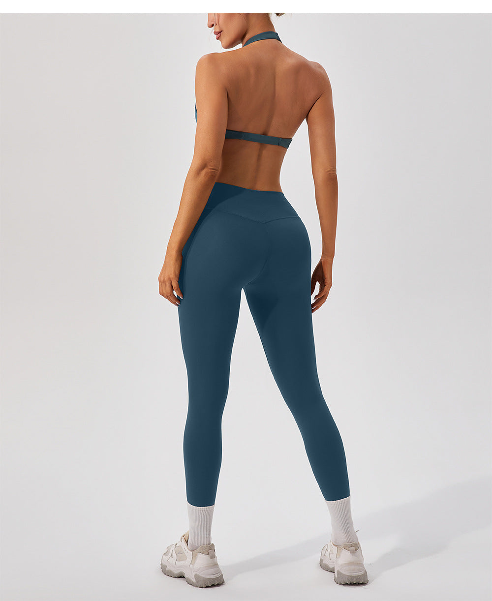 Halter neck sports bra
