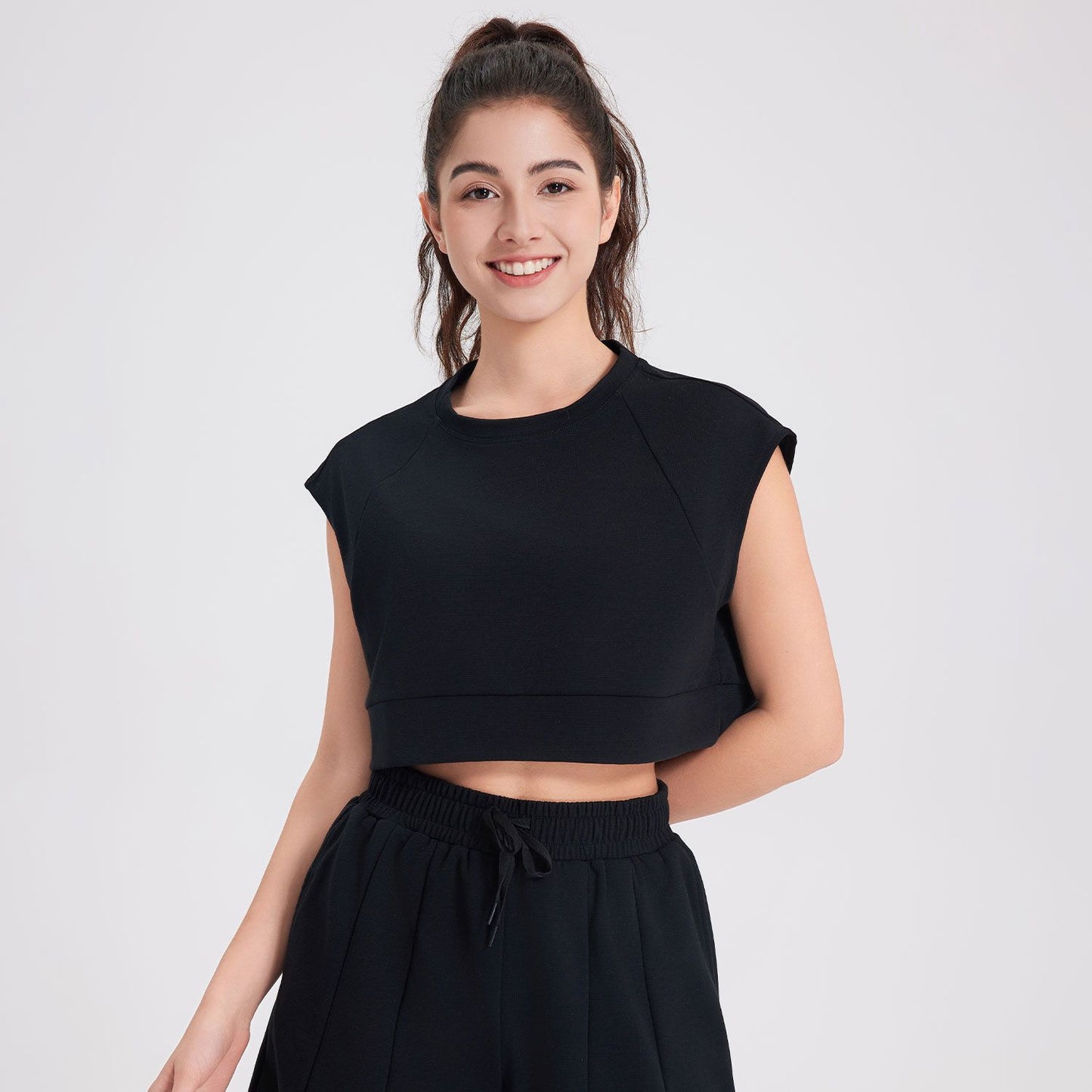 Sleeveless cropped top