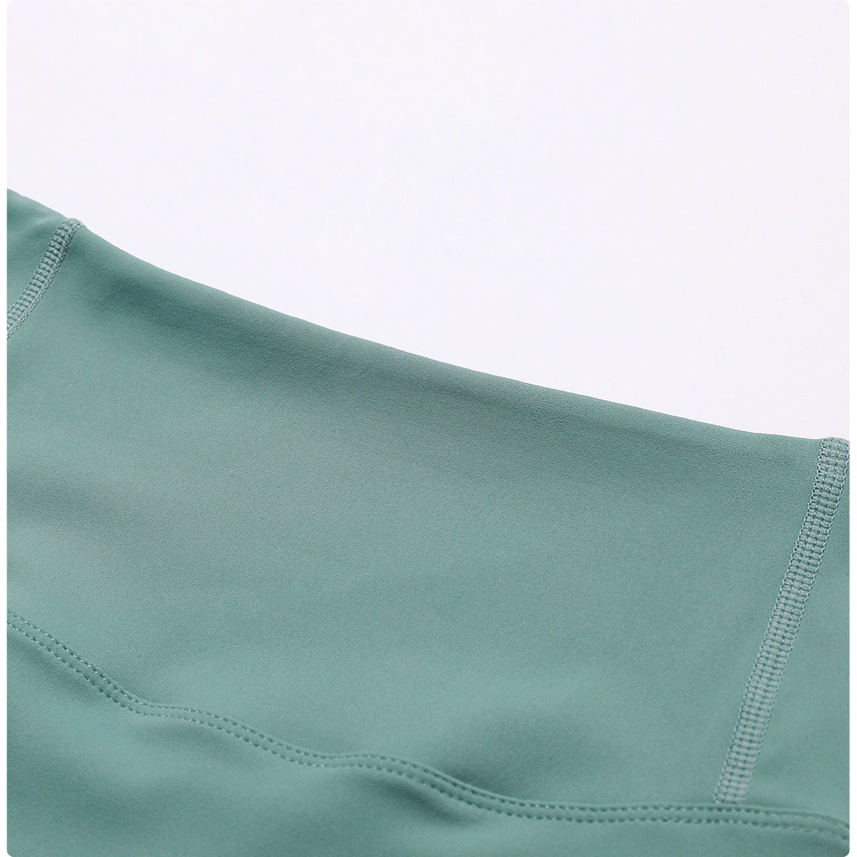 Seamless hot pants