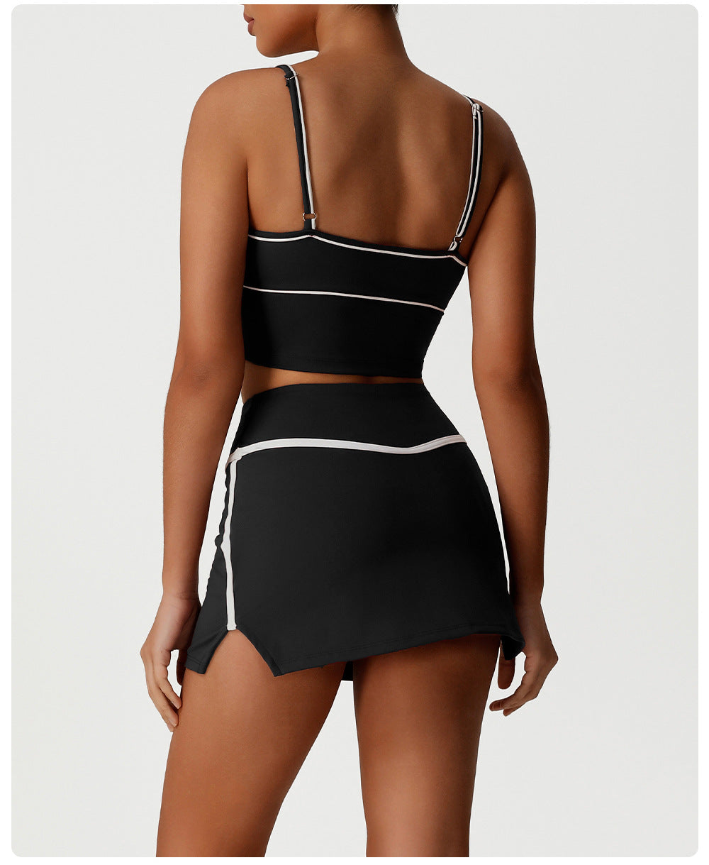 Contrast trim sports bra