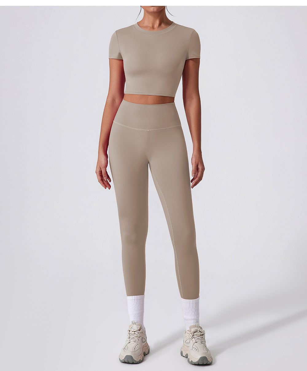 Short sleeve cropped top