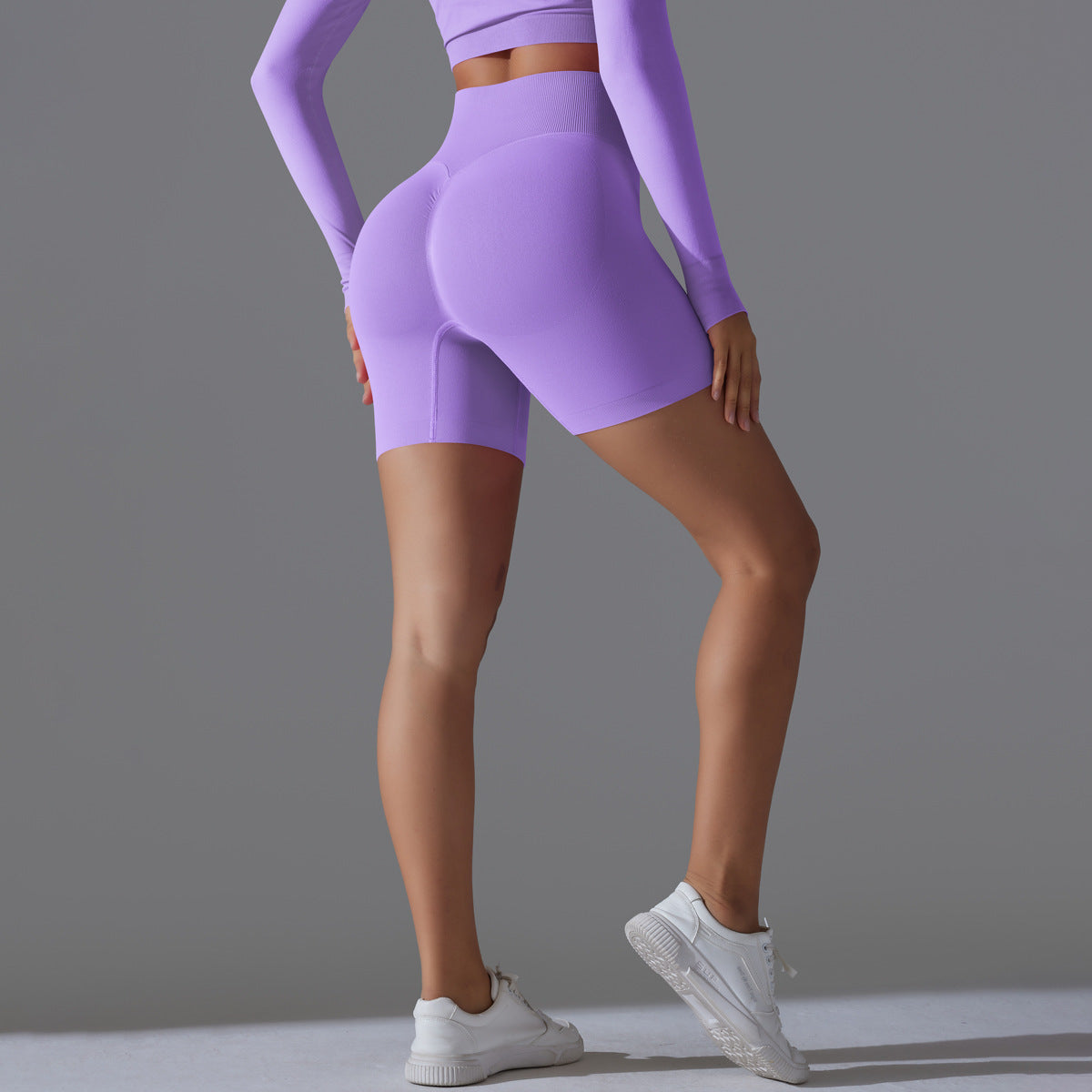 Seamless hot pants