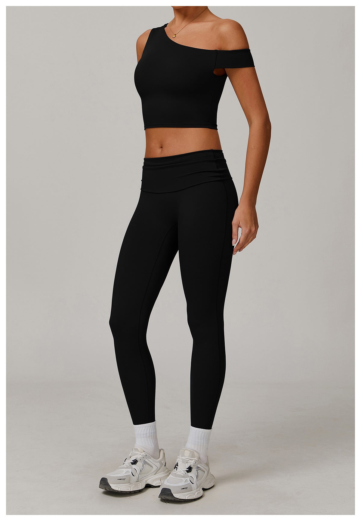 Asymmetric Shoulder top