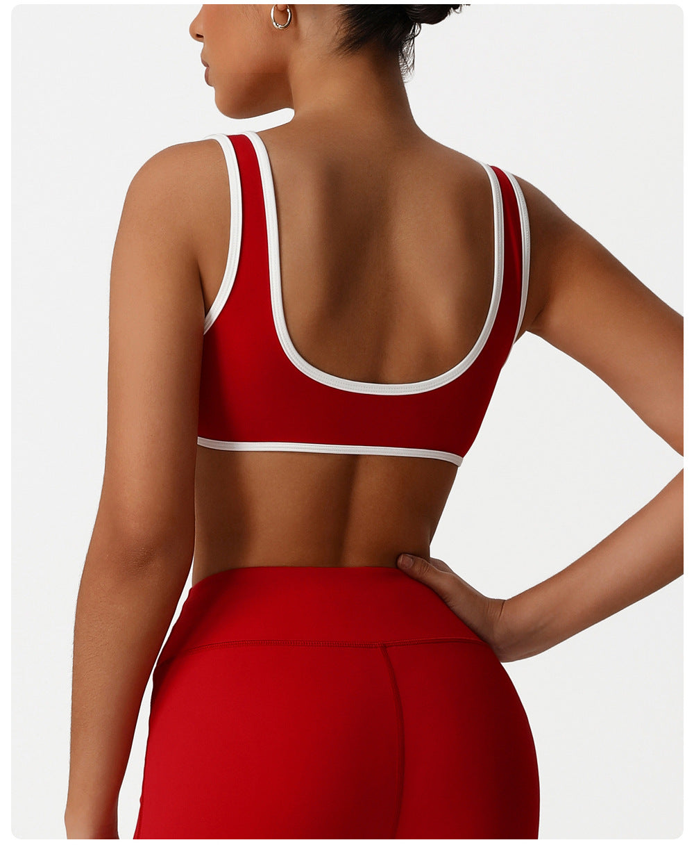 Contrast piping sports bra