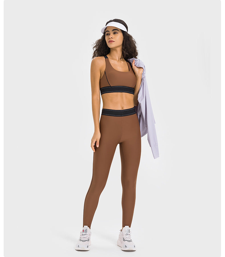 Contrast detail high support bra