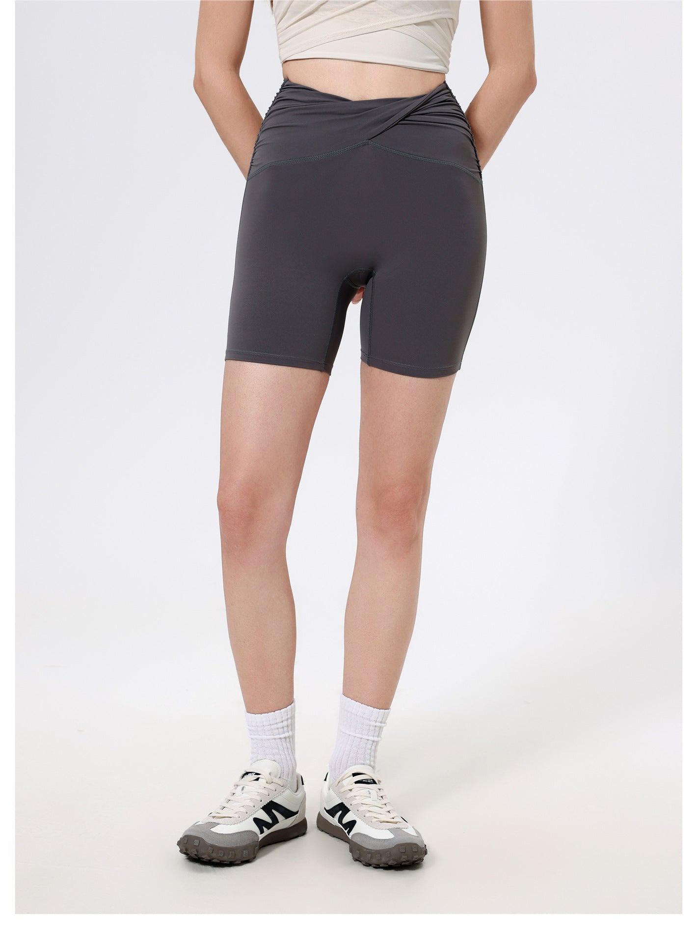 Nude Feel Pleated waist shorts