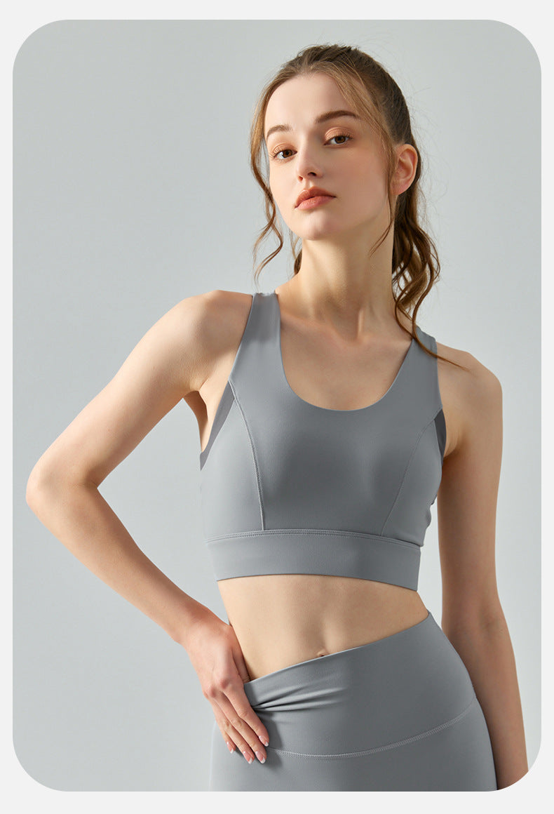 Contrast detail high support bra