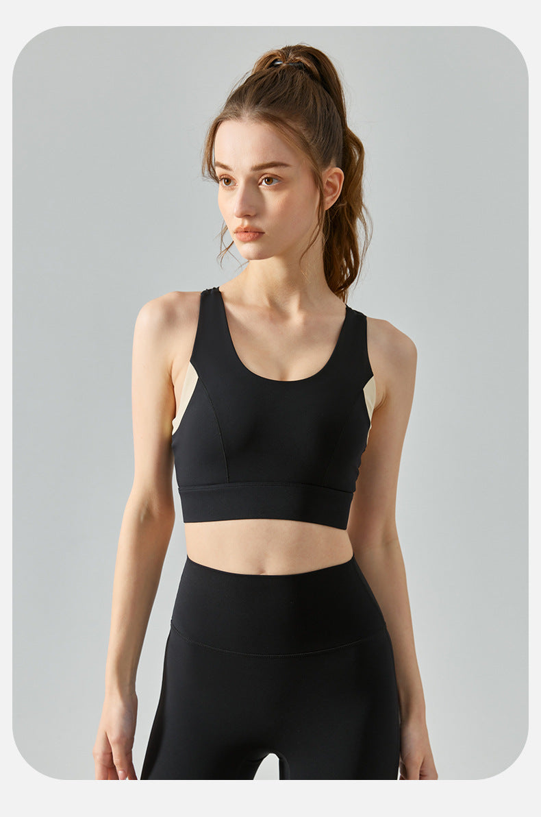Contrast detail high support bra