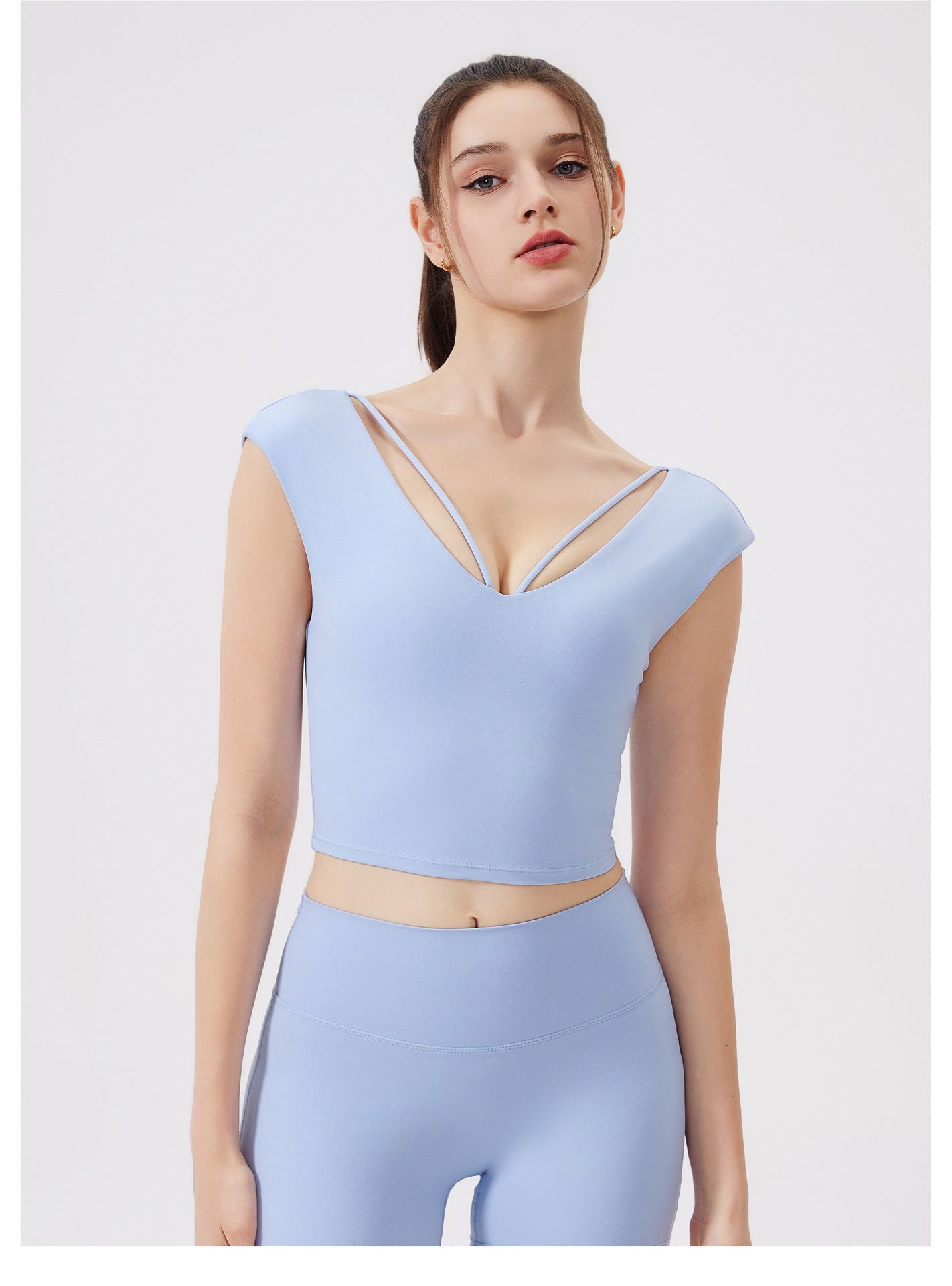 V neck cropped vest