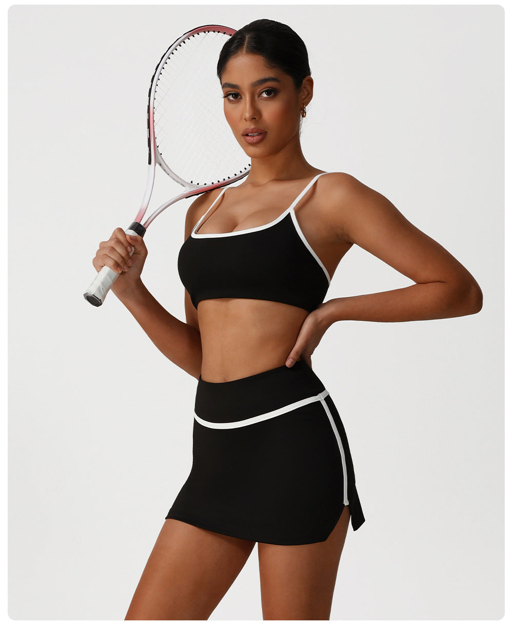 Contrast piping skort